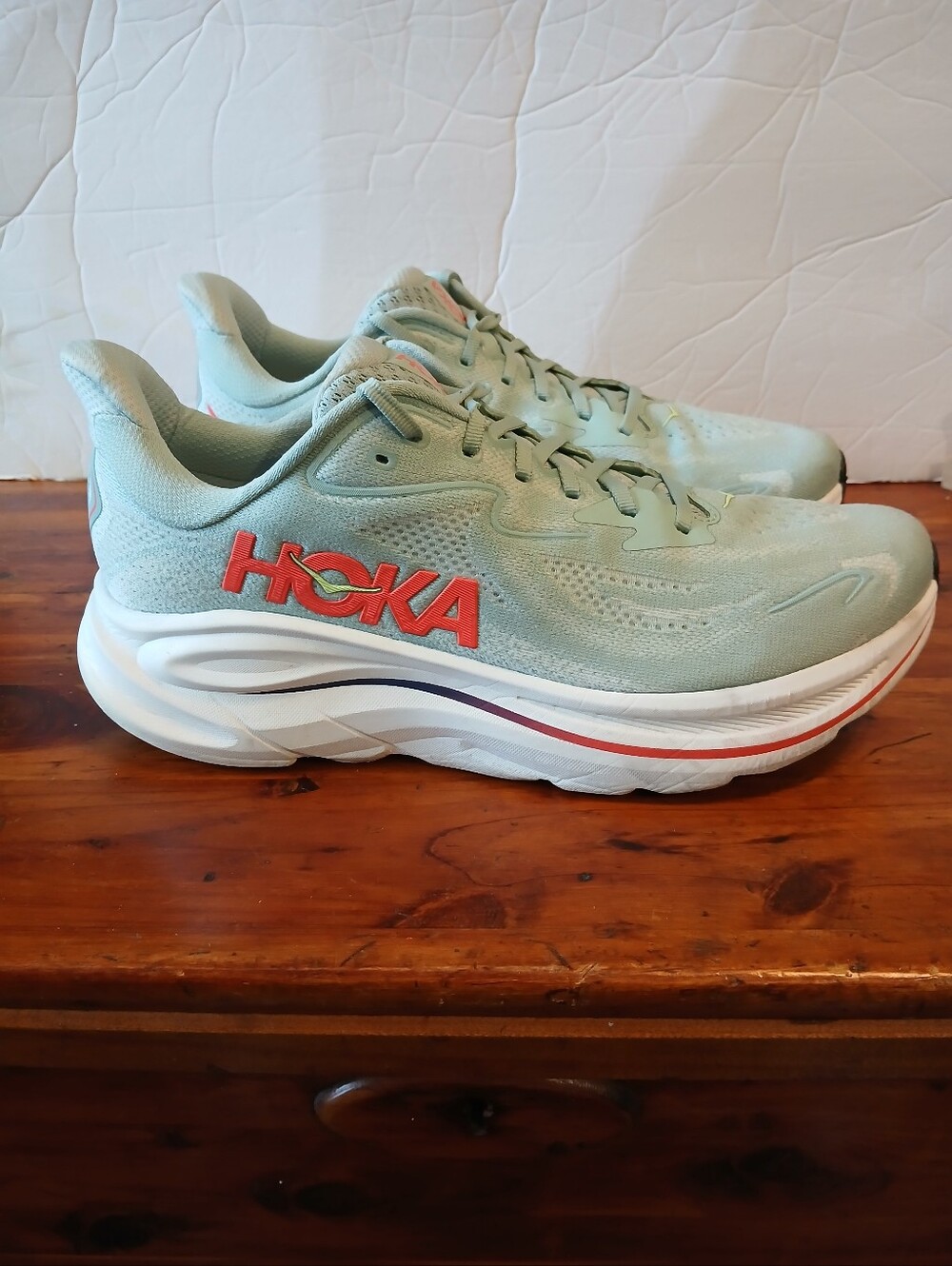 Hoka Clifton 10 Running Shoes Men's Size 11D (Medium)